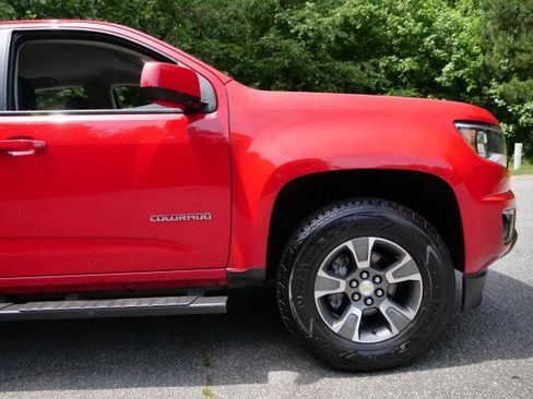 Used 2015 Chevrolet Colorado Z71 AWD/4WD image 28