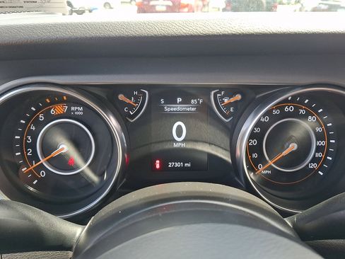 Used 2022 Jeep Wrangler Sport AWD/4WD image 19