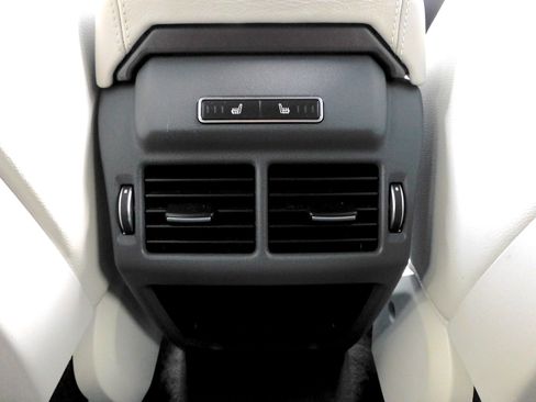 Used 2019 Land Rover Range Rover Evoque SE Premium AWD/4WD image 22