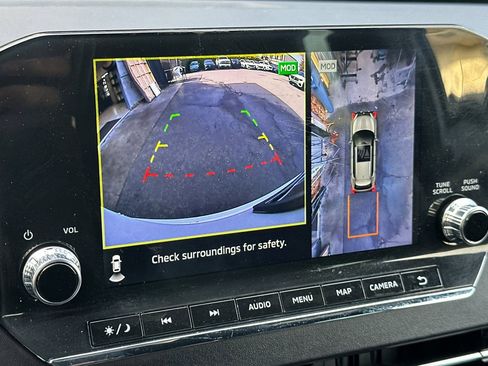 Used 2023 Mitsubishi Outlander SE image 27