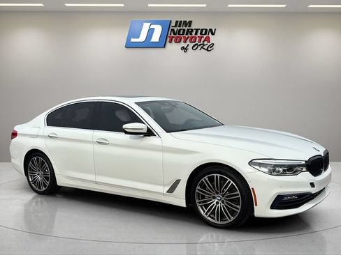 Used 2017 BMW 540i RWD image 3