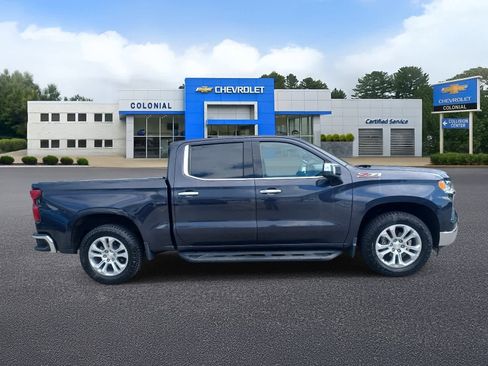 Used 2022 Chevrolet Silverado 1500 LTZ w/ LTZ Premium Package AWD/4WD image 3