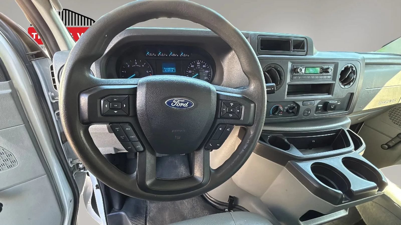 Used 2021 Ford E-350 and Econoline 350 Super Duty RWD image 9