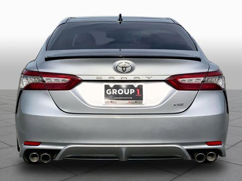 Used 2019 Toyota Camry XSE FWD image 5