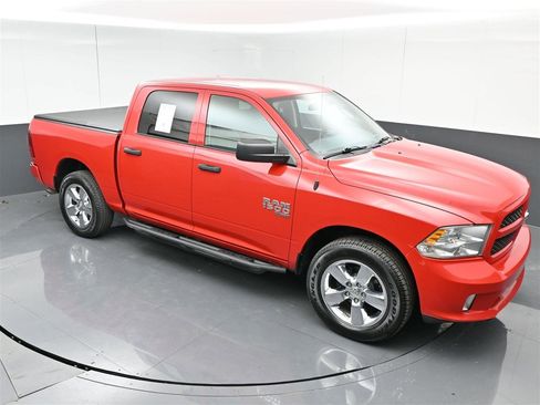 Used 2019 RAM 1500 Express w/ Express Value Package AWD/4WD image 23