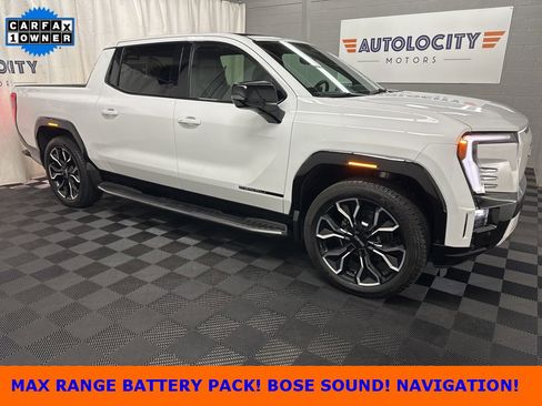 Used 2025 GMC Sierra EV Denali image 1