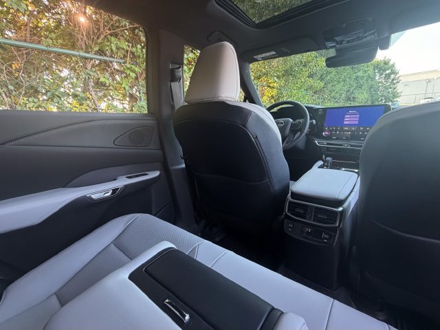 New 2026 Lexus RX 350 Premium w/ Convenience Package AWD/4WD image 31