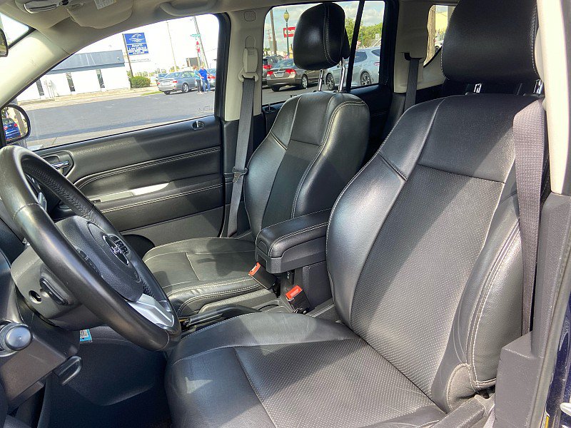 Used 2015 Jeep Compass High Altitude FWD image 17