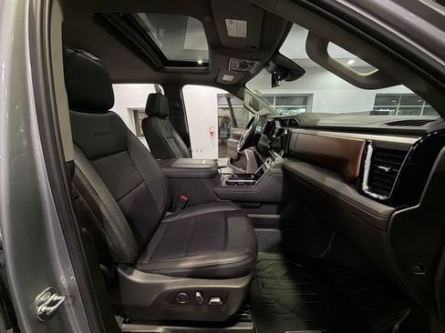 Used 2026 GMC Sierra 2500 Denali w/ Denali Reserve Package AWD/4WD image 14