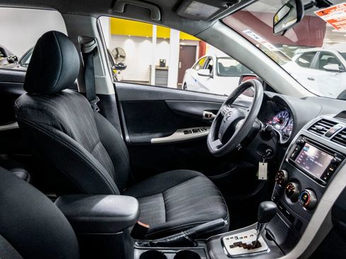 Used 2013 Toyota Corolla S FWD image 28