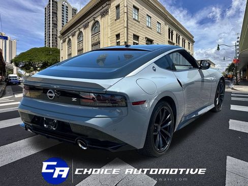 Used 2024 Nissan Z Performance w/ Floor Mat Package RWD image 8