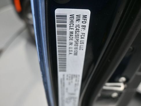 Used 2024 Jeep Grand Wagoneer L 4WD image 18