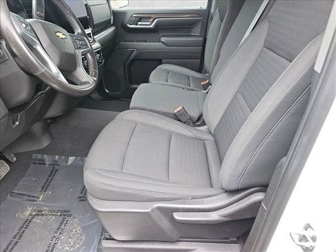 Used 2023 Chevrolet Silverado 1500 LT AWD/4WD image 13