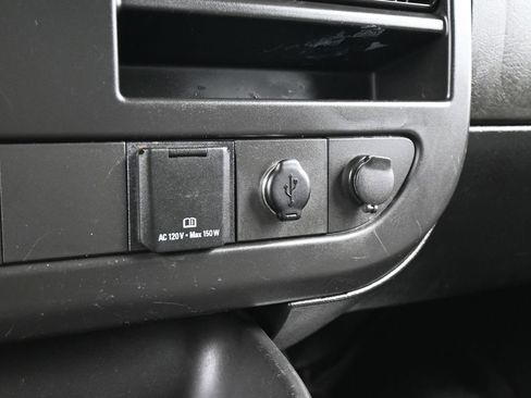 Used 2019 Chevrolet Express 2500 image 23