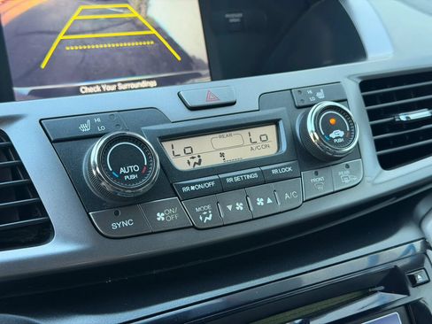 Used 2014 Honda Odyssey EX-L image 10