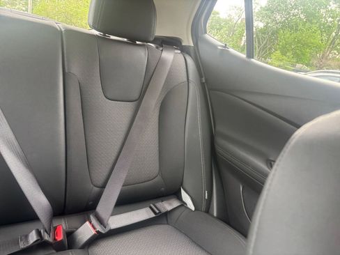 Used 2025 Buick Encore GX Preferred image 35