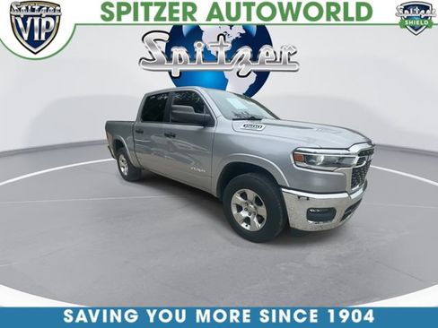Used 2025 RAM 1500 Big Horn AWD/4WD image 2