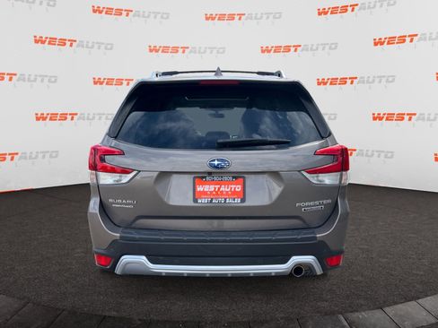 Used 2023 Subaru Forester Touring AWD/4WD image 4
