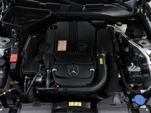Used 2015 Mercedes-Benz SLK 250 image 25