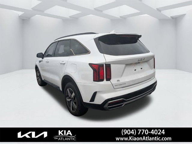 Used 2023 Kia Sorento EX w/ Panoramic Sunroof Package FWD image 5