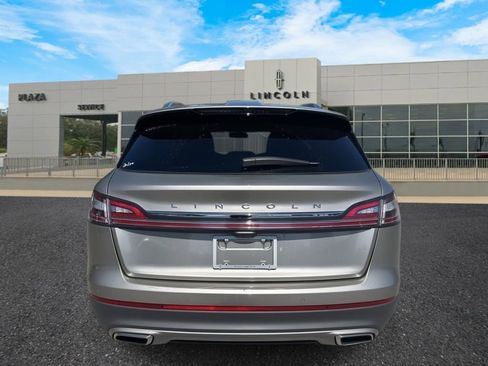 Used 2023 Lincoln Nautilus FWD w/ Premium Package image 4