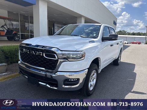 Used 2025 RAM 1500 Big Horn AWD/4WD image 1