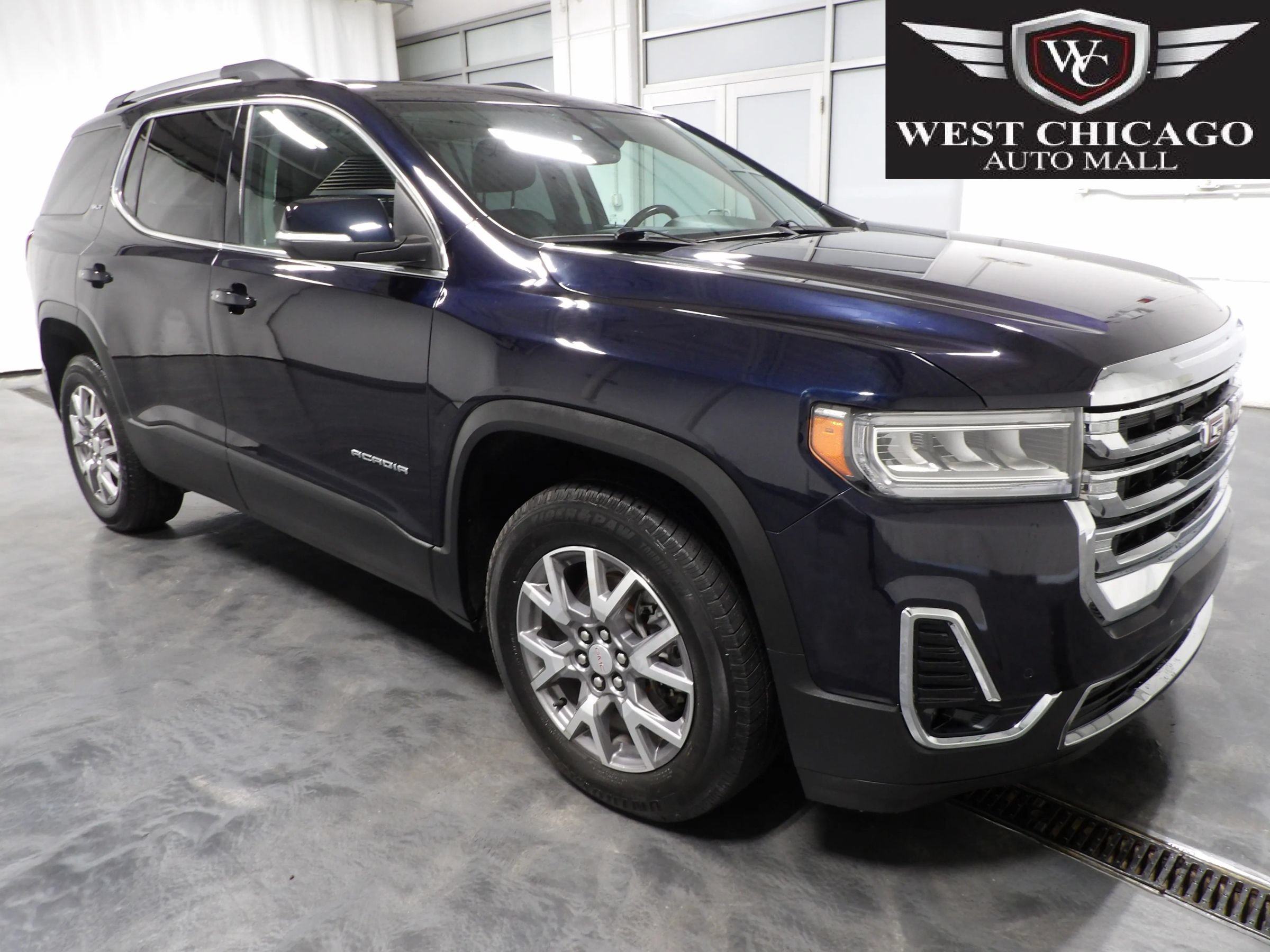 Used 2022 GMC Acadia SLT w/ Preferred Package AWD/4WD image 1