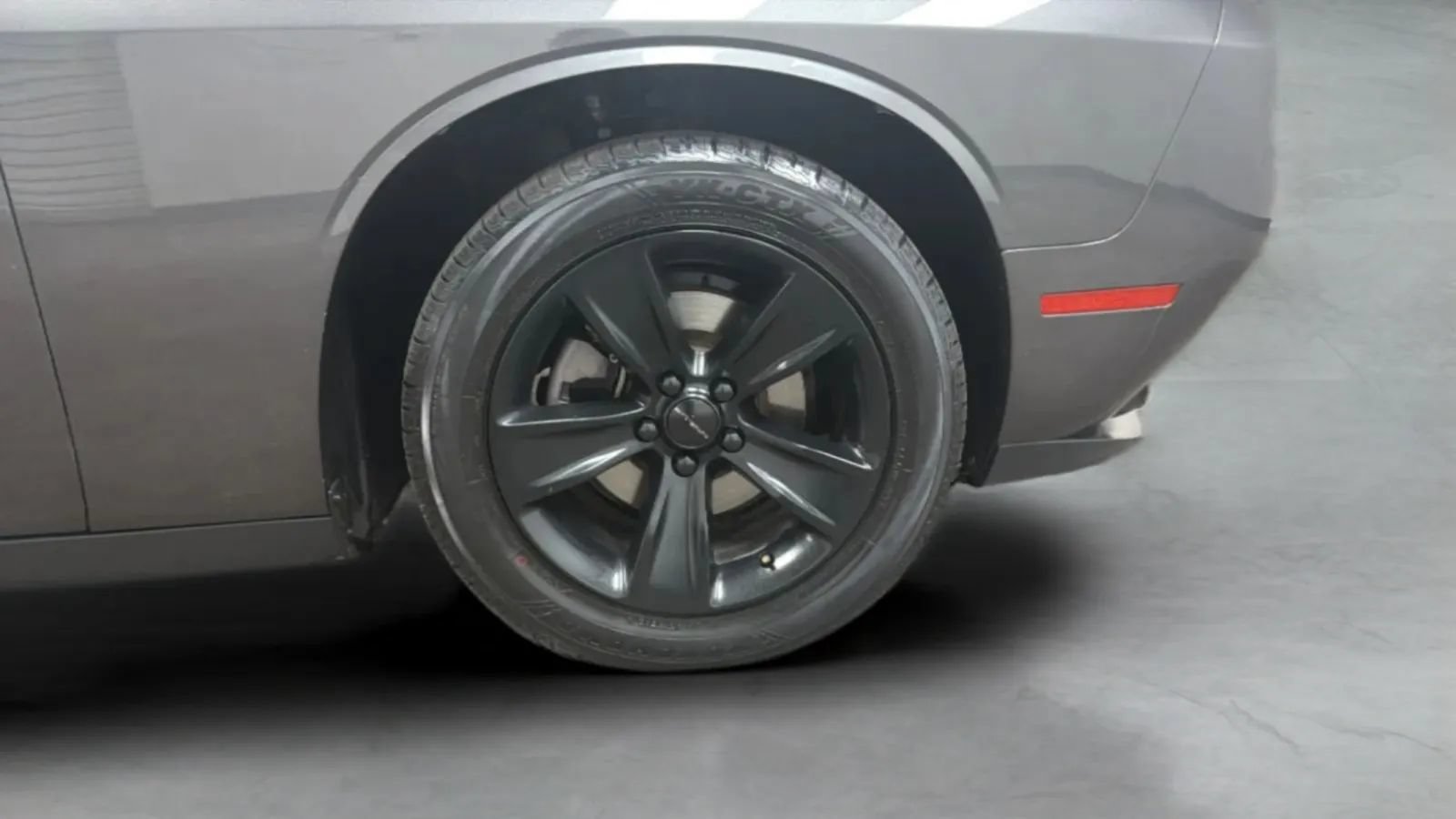 Used 2016 Dodge Challenger SXT RWD image 24