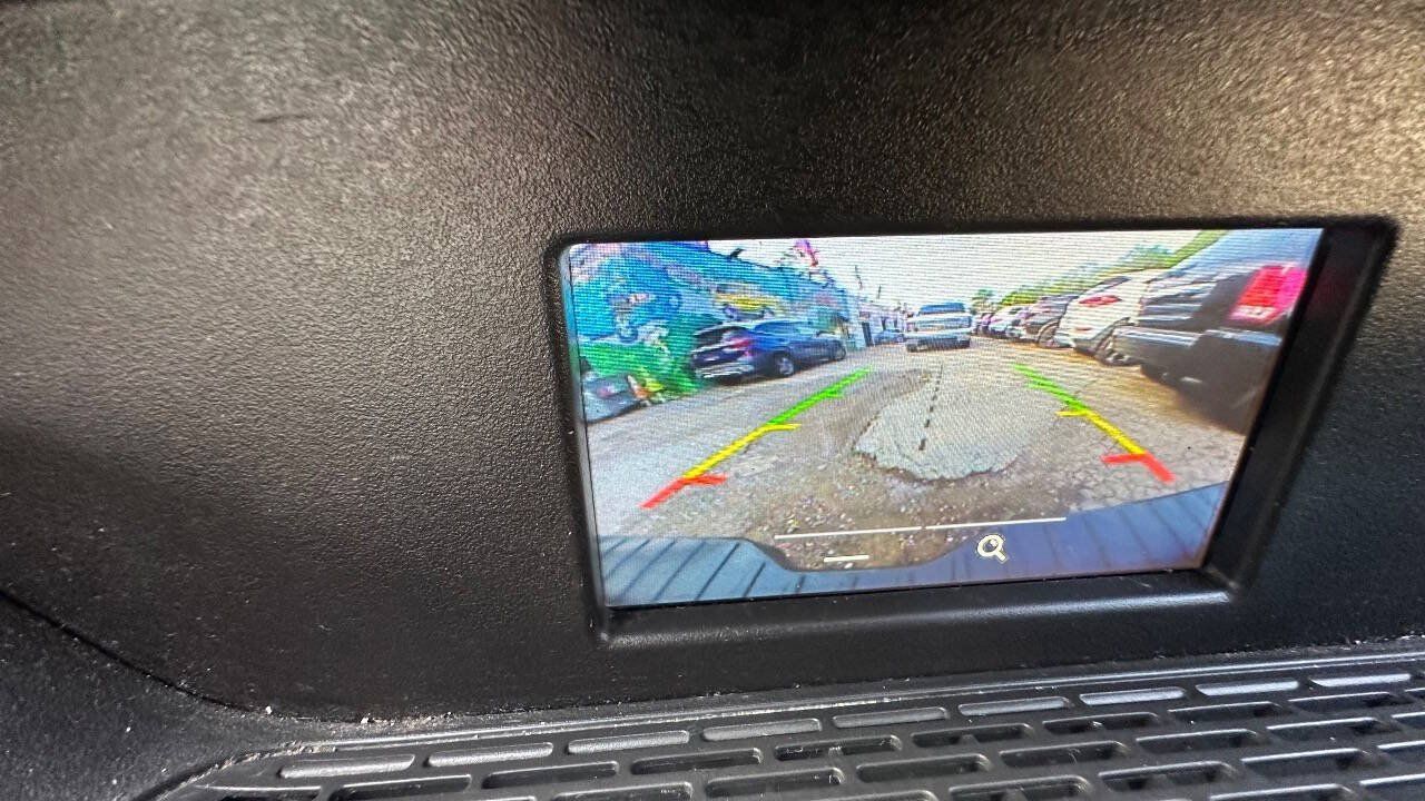 Used 2019 Ford Transit 250 130 Low Roof RWD image 12