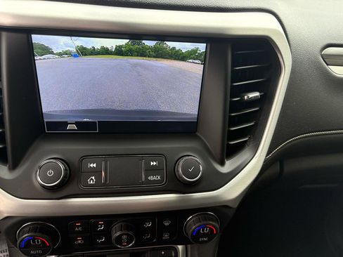 Used 2021 GMC Acadia SLT AWD/4WD image 28