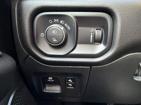 Used 2025 RAM 1500 Big Horn AWD/4WD image 44