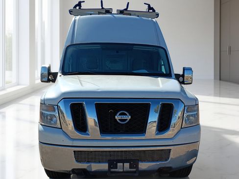 Used 2018 Nissan NV 3500 SL w/ Navigation Package image 8