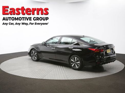 Used 2021 Nissan Altima 2.5 SV w/ SV Premium Package FWD image 61