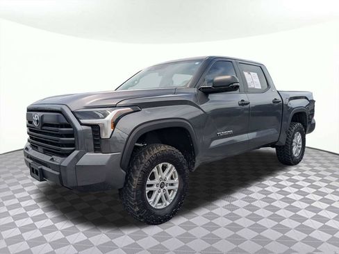 Used 2024 Toyota Tundra SR5 w/ SR5 Convenience Package AWD/4WD image 7