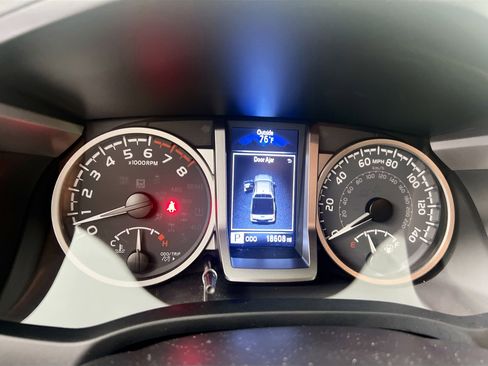 Used 2023 Toyota Tacoma SR5 image 23