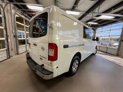 Used 2015 Nissan NV 2500 SL w/ Technology Package image 5