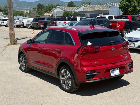 Used 2020 Kia Niro EX Premium FWD image 8