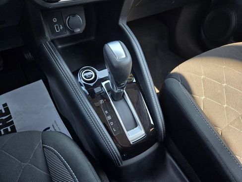 Used 2020 Nissan Kicks SV FWD image 21