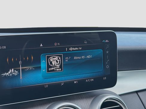 Used 2019 Mercedes-Benz C 300 C 300 image 10