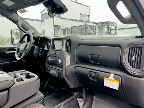 New 2025 GMC Sierra 3500 Pro w/ Snow Plow Prep/Camper Package image 22