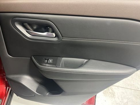 Used 2023 Nissan Rogue SL image 24