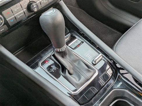 Certified 2023 Jeep Compass Limited image 14