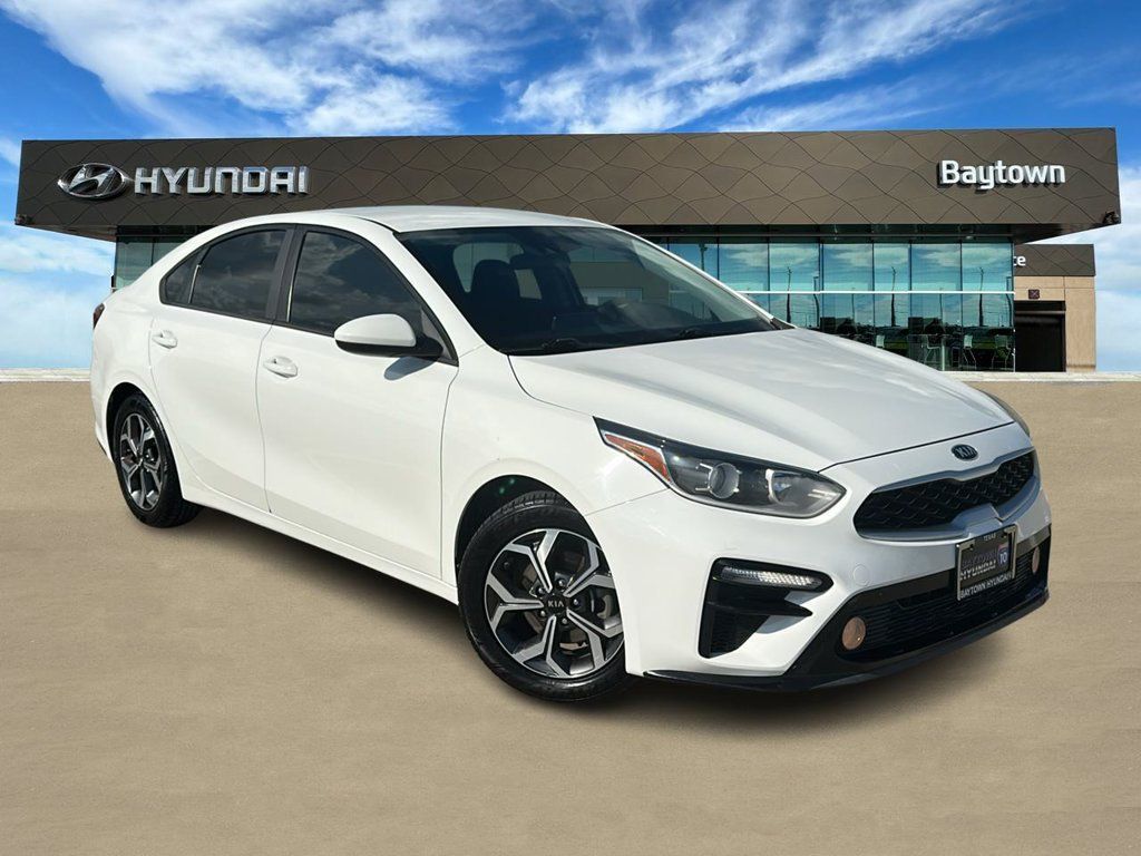 Used 2020 Kia Forte LXS FWD image 1