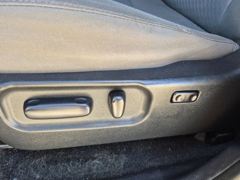 Used 2020 Toyota Tacoma SR5 image 15