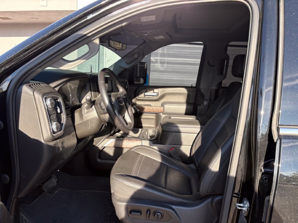 Used 2021 GMC Sierra 2500 Denali w/ Denali Ultimate Package AWD/4WD image 16