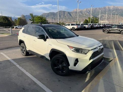 Used 2019 Toyota RAV4 XSE AWD/4WD image 9