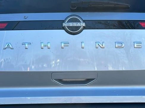 New 2025 Nissan Pathfinder SV w/ SV Premium Package image 47