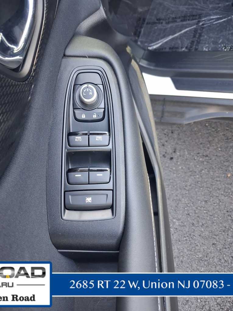 Used 2025 Subaru Outback Premium AWD/4WD image 28