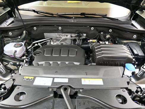 New 2026 Volkswagen Atlas SE image 9