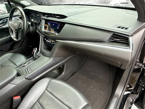 Used 2023 Cadillac XT5 Premium Luxury image 34